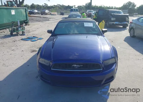 2014 Ford Mustang V6 z USA, uszkodzony, nr VIN 1ZVBP8EMXE5232157
